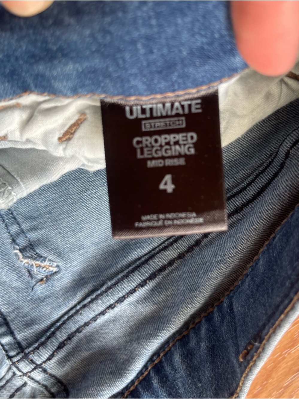 Express Mid Rise Cropped Legging Jeans - Picture 3 of 5